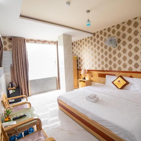 Yen Vy 04 Luxury Hotel Quy Nhơn Exterior foto