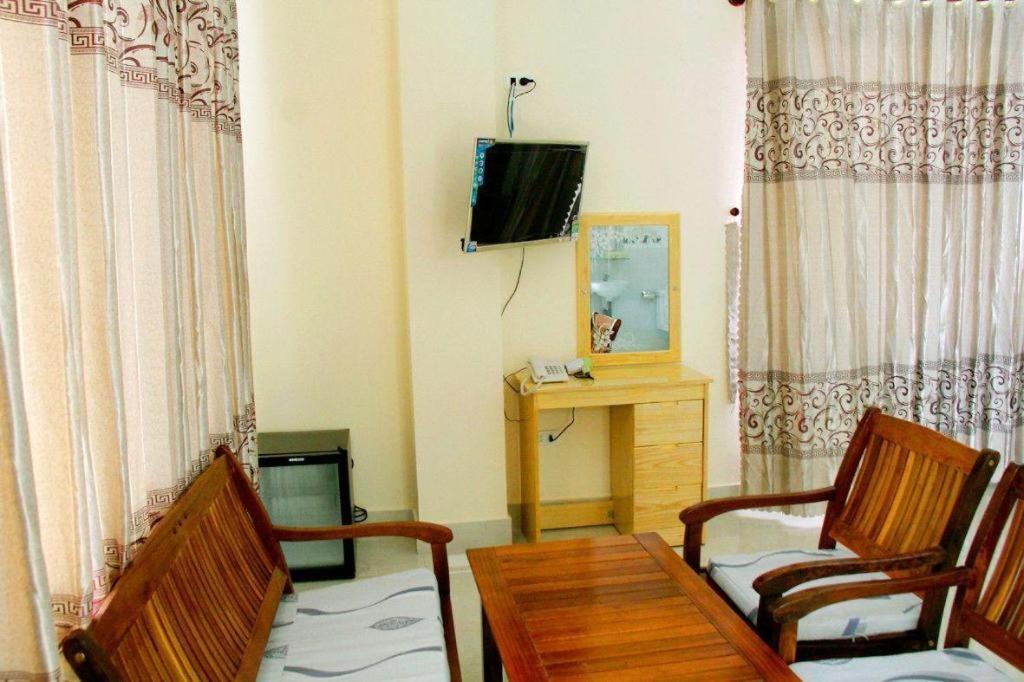 Yen Vy 04 Luxury Hotel Quy Nhơn Exterior foto