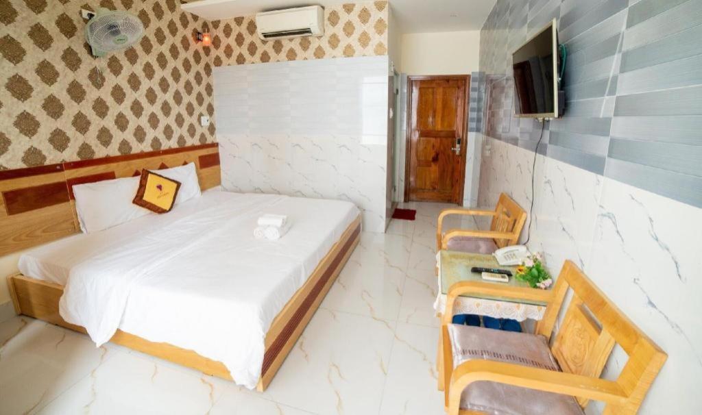 Yen Vy 04 Luxury Hotel Quy Nhơn Exterior foto