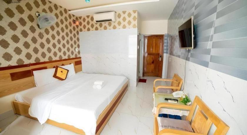 Yen Vy 04 Luxury Hotel Quy Nhơn Exterior foto